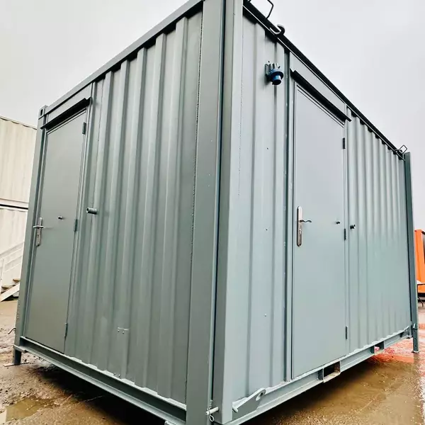 2 plus 1 Portable Toilet Block